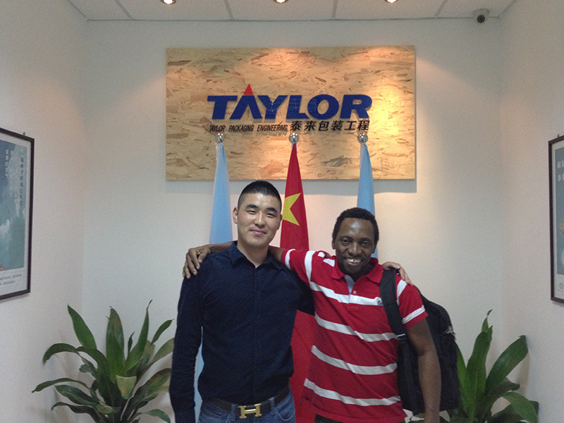 外國(guó)客戶訪問泰來(lái)